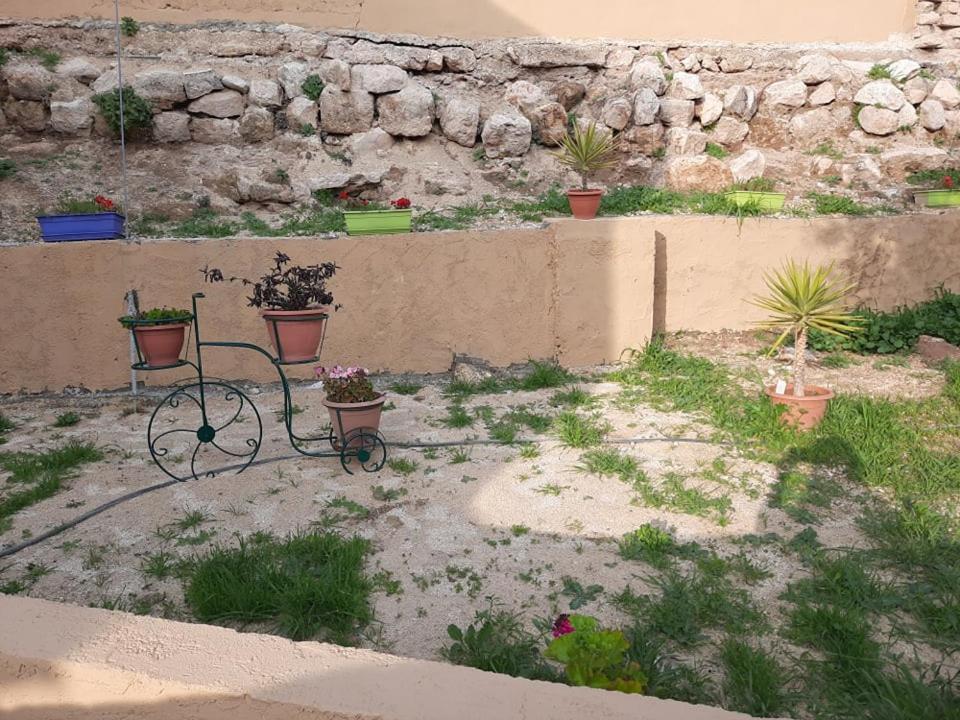 Emile Altwal Madaba Apartment Екстериор снимка